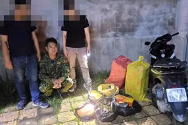 Tiếp tay cho đối tượng người nước ngoài tiêu thụ hàng quốc cấm