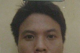 Bắt đối tượng “buôn” giấy tờ giả 