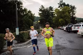 50 ngày hoàn thành 50 cuộc thi triathlon ở 50 bang