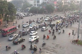 Hà Nội sẽ thu hồi phù hiệu các hãng taxi không đủ 50 xe