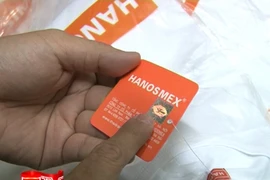 Thu giữ nhiều sản phẩm may mặc giả nhãn hiệu Hanosimex