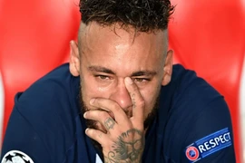 Cú sốc cho PSG: Neymar nhiễm Covid-19