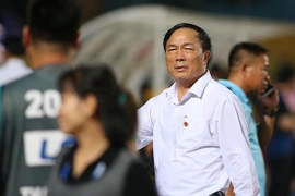 Không còn sức theo bóng đá, "bầu" Đệ rời CLB Thanh Hóa