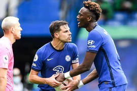 Tiền đạo Chelsea nằng nặc tranh đá 11m với đàn anh