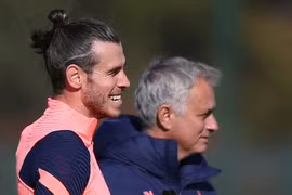 HLV Mourinho sắp được dùng "cây đinh ba" Bale, Kane và Son