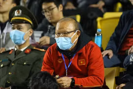 Sau hai trận giao hữu, thầy Park về Hàn Quốc đón năm mới