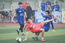 [ẢNH] Loạt trận 9h sáng 27-12