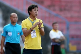 Không chịu nổi sự oái oăm của đội Thanh Hóa, HLV Thành Công nghỉ việc