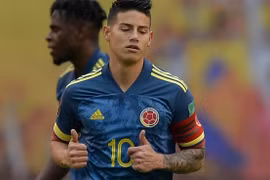 James Rodriguez ẩu đả với đồng đội sau trận thua thảm của Colombia