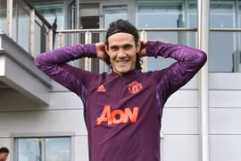 Vì sao Cavani lỡ trận ra mắt M.U trước đội bóng cũ PSG?