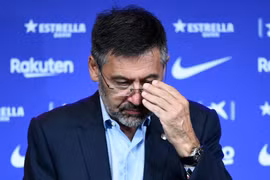 Chủ tịch Bartomeu từ chức, Messi gỡ được "cái gai trong mắt"