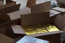 Bắt quả tang đối tượng vận chuyển trái phép gần 200 kg pháo 