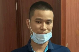 Cứ đến giờ ăn cơm trưa là lẻn đi… trộm cắp tài sản