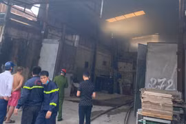 Kịp thời ngăn cháy lan tại cửa hàng kinh doanh nội thất 