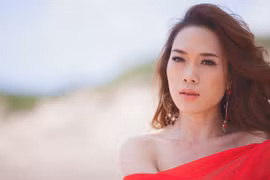 Mỹ Tâm góp mặt trong đêm chung kết Tiếng hát mãi xanh