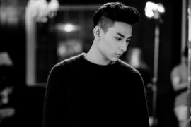 Isaac bất ngờ hóa thân thành ma ca rồng cùng Đông Nhi 