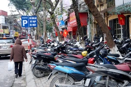 Xử lý nghiêm vi phạm lấn chiếm vỉa hè, lòng đường ở Thủ đô