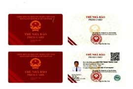Thẻ Nhà báo mới được làm bằng nhựa và thông tin song ngữ
