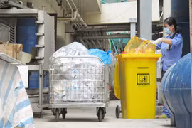 Nhiều bệnh viện không đủ kinh phí xử lý chất thải