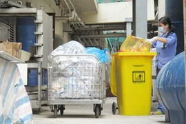 Nhiều bệnh viện không đủ kinh phí xử lý chất thải