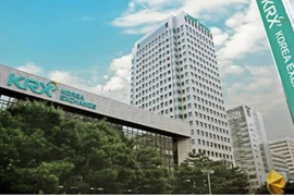 Thế giới giám sát chặt giao dịch chứng khoán bất thường