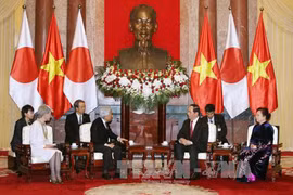 Nhà vua và Hoàng hậu Nhật Bản tới Hà Nội: Việt Nam đón tiếp trọng thị và ấm áp