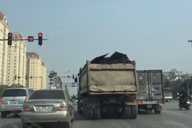 Ngừng "cuộc chiến", xe quá tải tái xuất