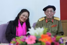 "Chồng tôi xứng đáng nhận Giải thưởng Hồ Chí Minh!"