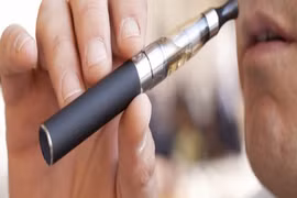 Hút thuốc lá điện tử tăng nguy cơ đột quỵ