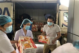 Giảm nhiệt nơi tâm dịch bằng Trà thanh nhiệt Dr. Thanh với tấm lòng sẻ chia chân thành