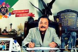 Đi qua tâm bão Covid-19 với bản lĩnh và sự sẻ chia