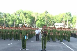 Tự hào hát Quốc ca trong lễ chào cờ Tổ quốc 