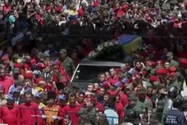 Venezuela tiễn đưa di hài ông Hugo Chavez