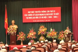 Gặp mặt các chiến sỹ cách mạng bị địch bắt, tù đày tại Nhà lao Hỏa Lò