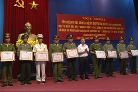 Công an thủ đô lập công dâng Bác