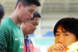 Hai tuyển thủ U23 Việt Nam khiến HLV Miura "thót tim"