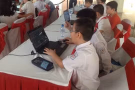 TS Lê Thống Nhất kêu gọi để phụ huynh, học sinh tự chọn việc tham gia thi trên mạng