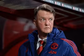 HLV Van Gaal đối mặt với cuộc nổi loạn trong phòng thay đồ của M.U