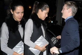 Nghỉ đông bất đắc dĩ, Schweinsteiger đưa bạn gái xinh đẹp đi nhà hàng