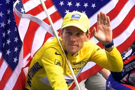 Giải nghệ, huyền thoại Armstrong vẫn "méo mặt" vì vụ kiện 100 triệu USD
