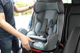 Quy định mới nhất về lắp đặt thiết bị an toàn cho trẻ em trên xe ô tô, thời gian lái xe