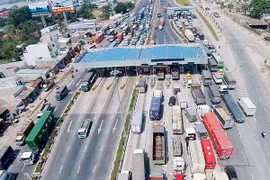 Mới nhất: Trạm thu phí để xe chờ quá 15 phút sẽ bị phạt tới 70 triệu đồng?