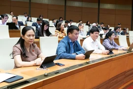 Việc bố trí cán bộ công chức chịu tác động của việc sắp xếp tổ chức bộ máy còn chậm