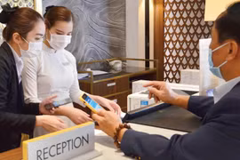 Từ 15-12: Nhà nghỉ, khách sạn không khai báo tạm trú cho khách nước ngoài sẽ bị phạt tới 20 triệu đồng