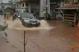 Lũ lụt hoành hành tại Ấn Độ