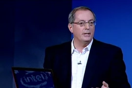 CEO Intel nghỉ hưu sớm