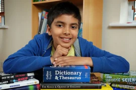 Cậu bé 10 tuổi có chỉ số IQ cực cao