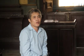 Hai cha con đi tù vì chiếc phong bì mừng cưới không có tiền