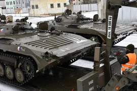 Ukraine nguy cơ mất nguồn viện trợ quân sự quan trọng từ Cộng hòa Séc