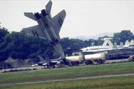 [ẢNH] Thảm họa tháng 8 tiếp diễn: Thêm MiG-29 của Nga bị cháy gần Astrakhan